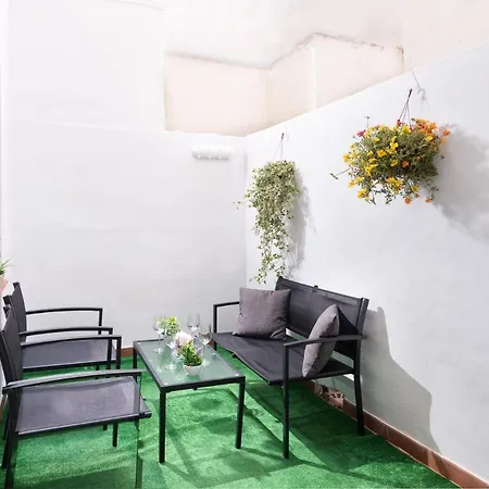 Cozy 3 Bed In The Heart Of Apartman Alicante