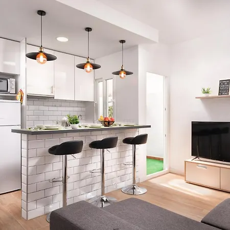 Cozy 3 Bed In The Heart Of Apartman